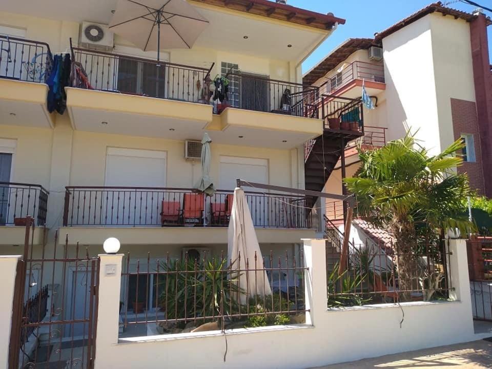 Blue Moon Apartments Nea Michaniona Eksteriør bilde